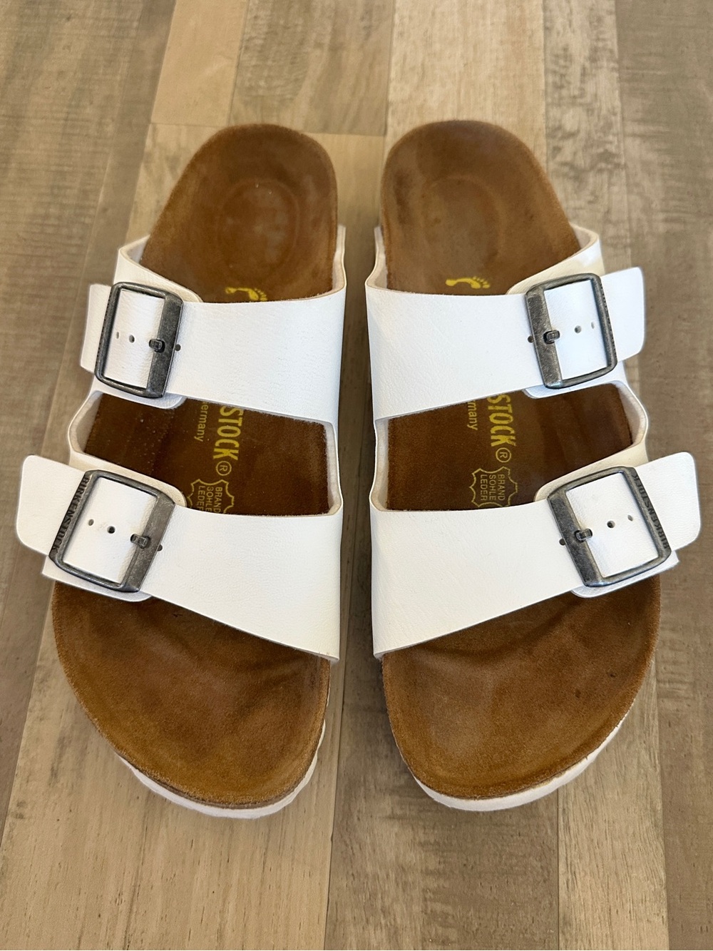Birkenstock Women’s White Arizona Two-Strap Sandals 9